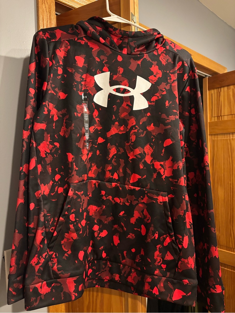 Under Armour Black & Red Camo Logo Hoodie